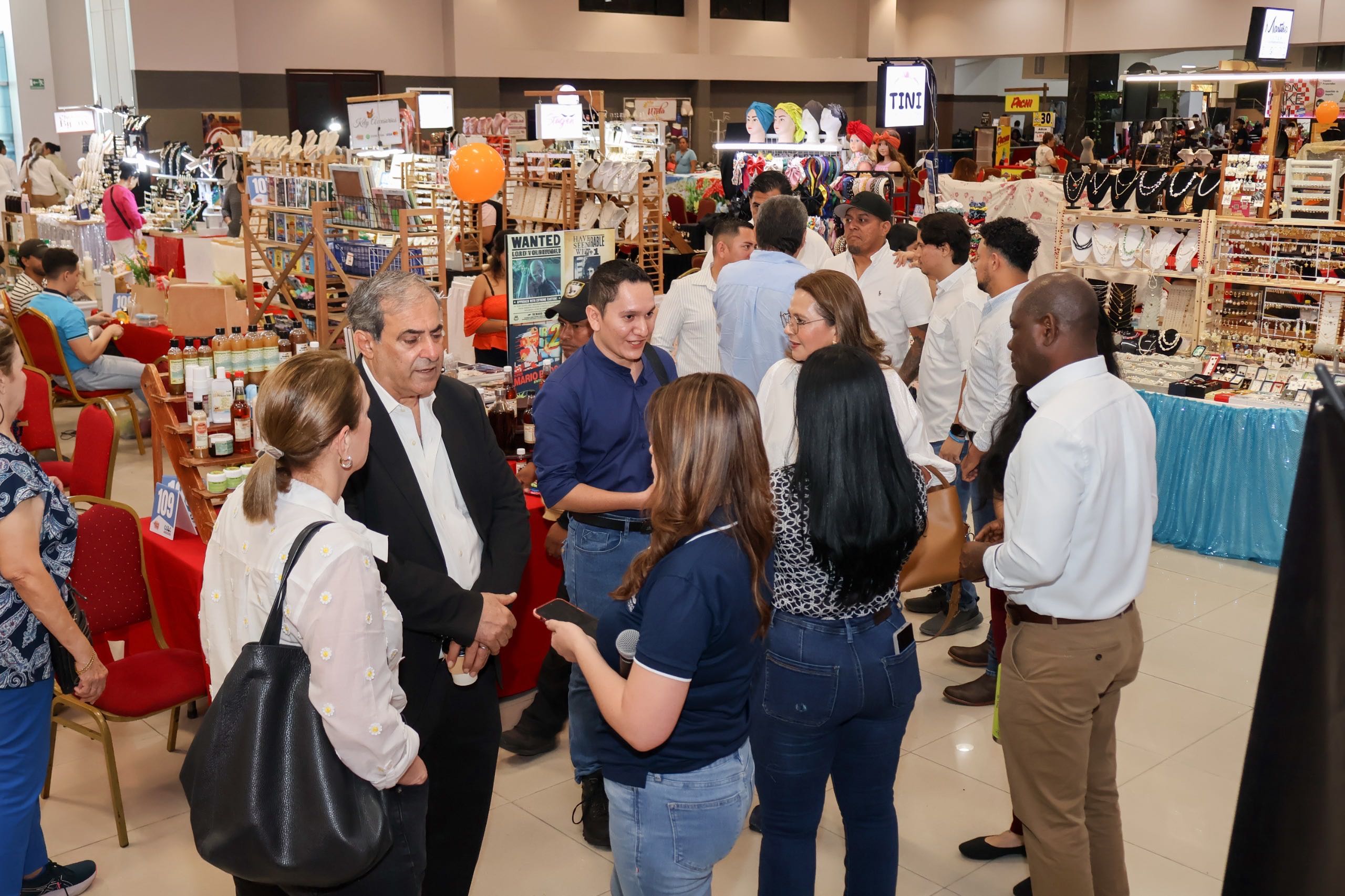 Congreso destina más de un millón de lempiras a emprendedores de Cortés